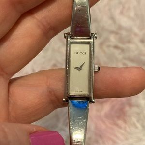 Gucci bangle bracelet watch, used.